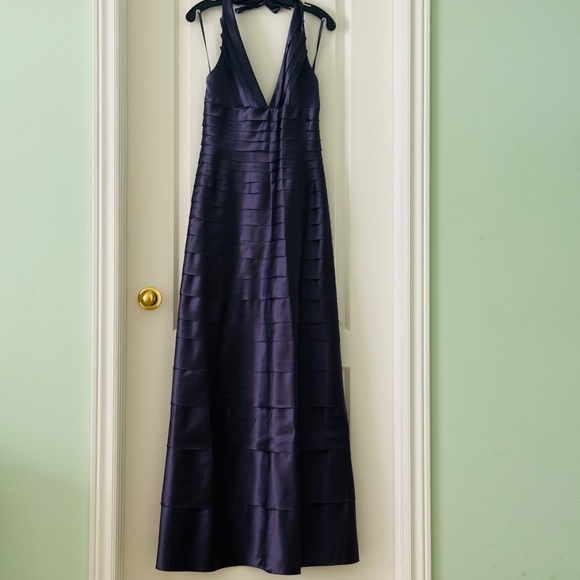 BCBGMaxAzria Tiered Halter Gown - Never Used, Size 8, Brand New with Tags! - Picture 2 of 4
